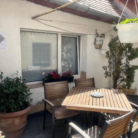 Grey House Apartment Брашов Екстериор снимка